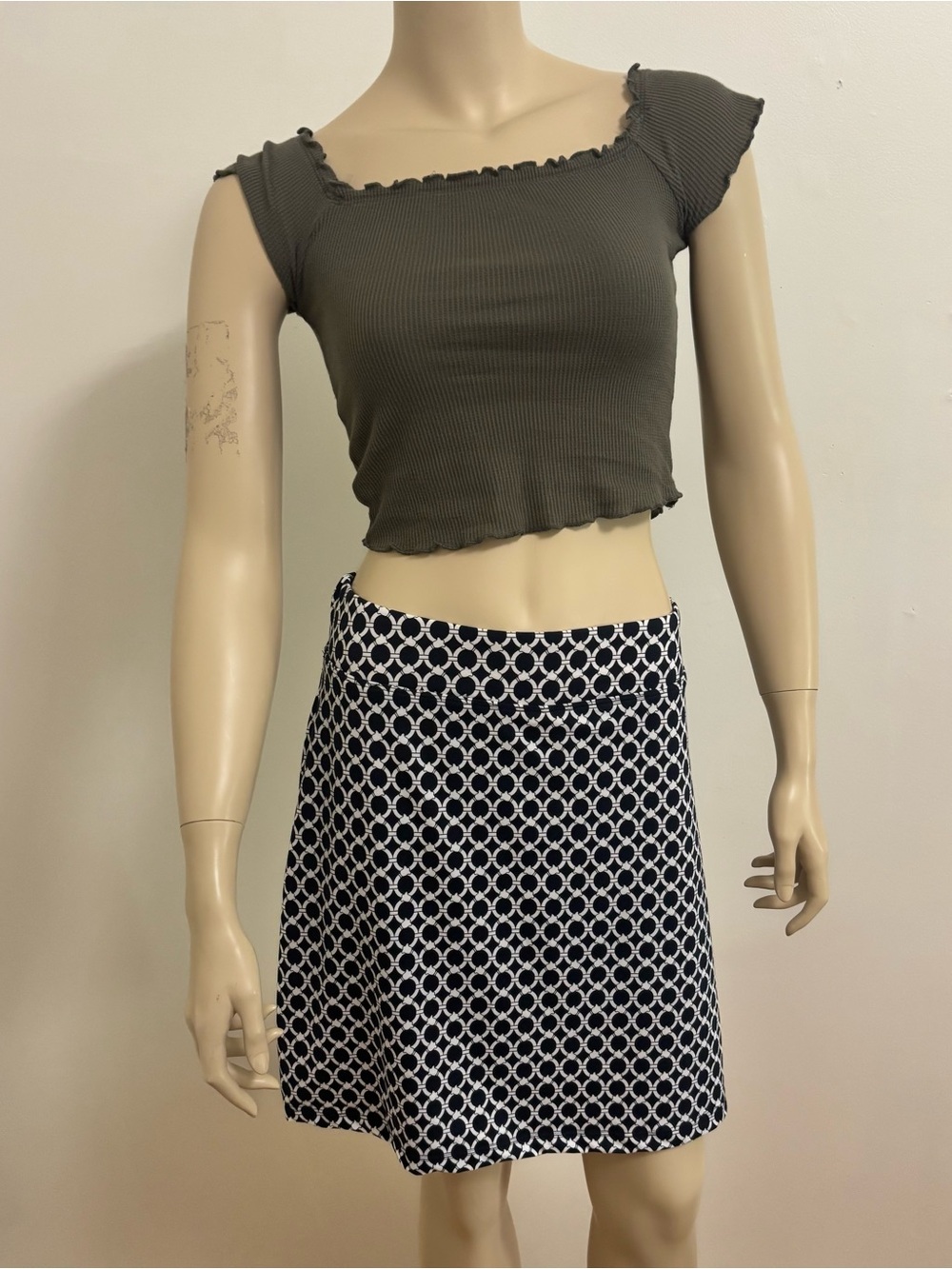 Seg’ments Luxe Patterned Navy and White A-Line Skort Size Medium